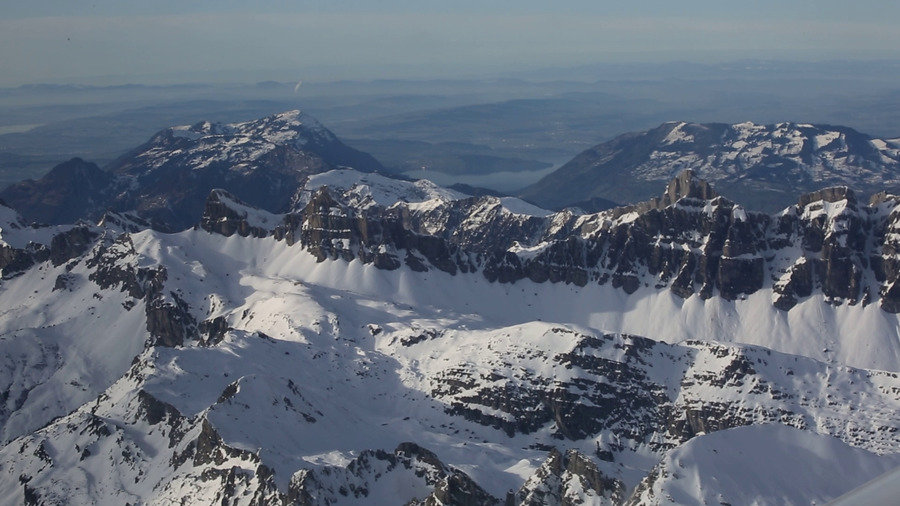 Полёт над Альпами / Flying over the Alps / Flug in den Schweizer Alpen